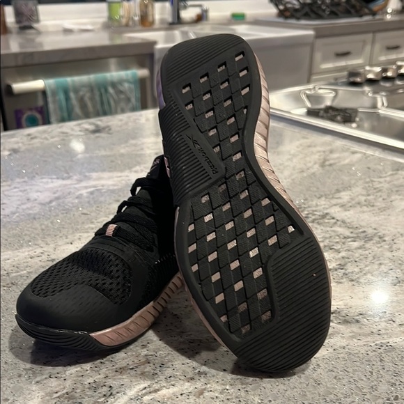 NWOT Reebok Black and Pink Sneakers with Cushioned Sole - Picture 3 of 4